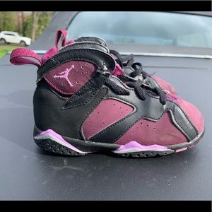 Nike Air Jordan 7 Vlll Retro Mulberry Fuchsia 9C